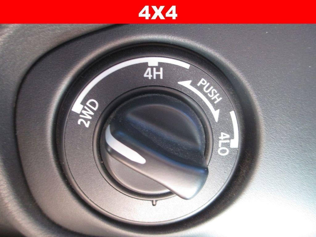 2022 Nissan Frontier Crew Cab SV 4x4