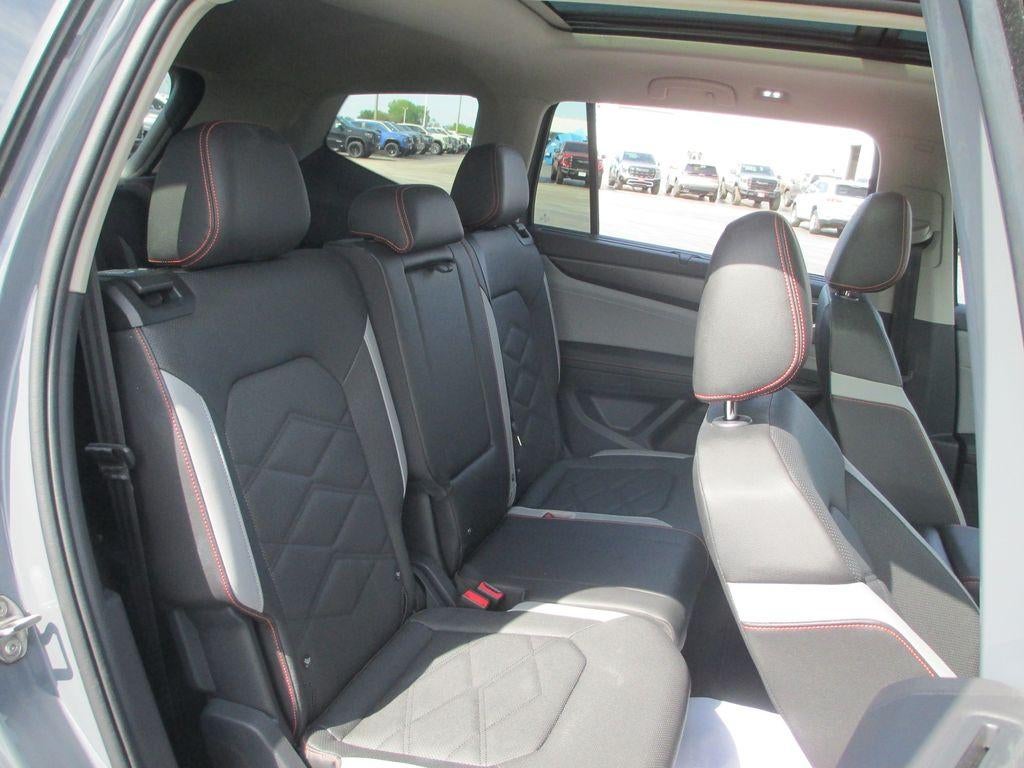 2025 Volkswagen Atlas 2.0T Peak Edition