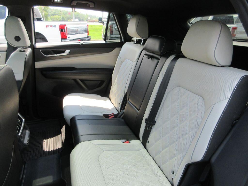 2024 Volkswagen Atlas Cross Sport 2.0T SEL Premium R-Line