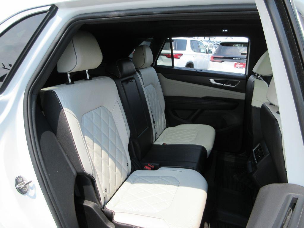 2024 Volkswagen Atlas Cross Sport 2.0T SEL Premium R-Line