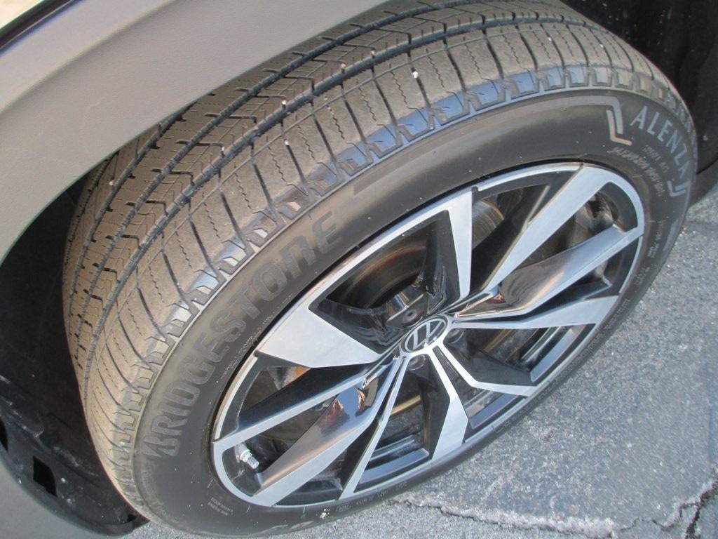 2024 Volkswagen Atlas 2.0T SEL Premium R-Line