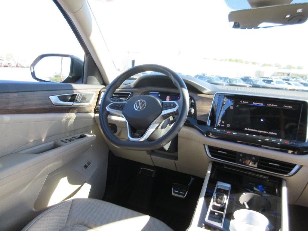 2025 Volkswagen Atlas 2.0T SEL Premium R-Line