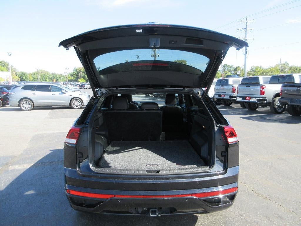2023 Volkswagen Atlas Cross Sport 3.6L V6 SEL R-Line Black