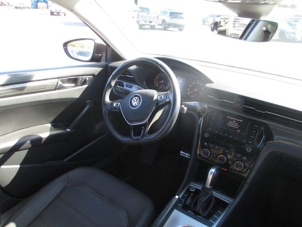2020 Volkswagen Passat 2.0T R-Line