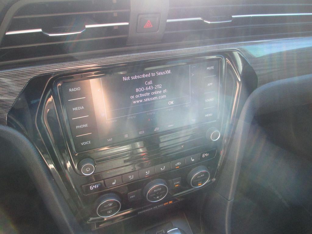 2020 Volkswagen Passat 2.0T R-Line