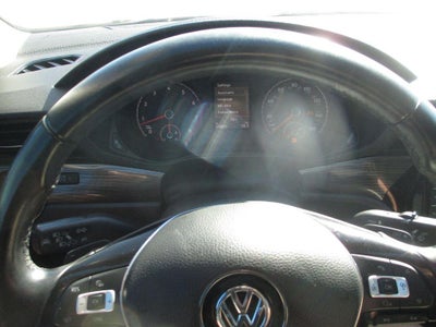 2020 Volkswagen Passat 2.0T R-Line