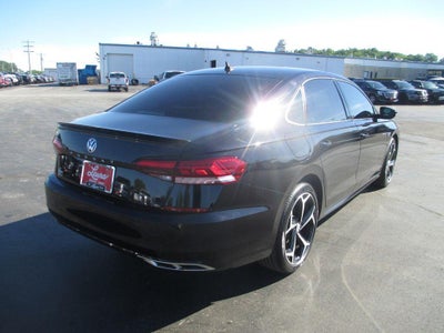 2020 Volkswagen Passat 2.0T R-Line