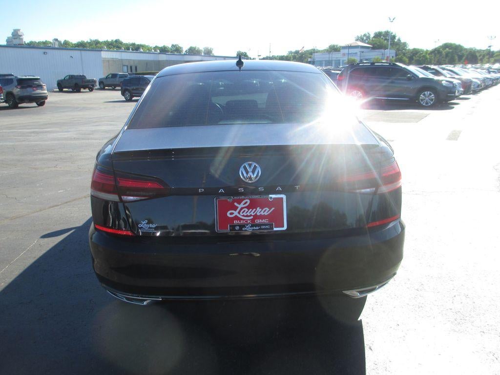 2020 Volkswagen Passat 2.0T R-Line