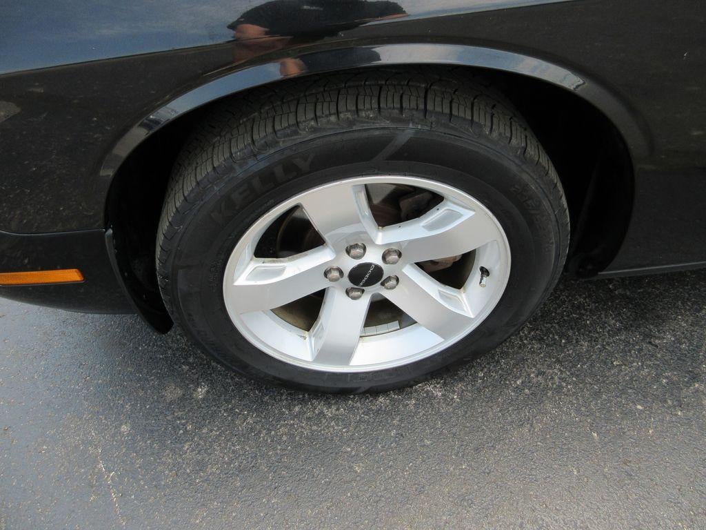 2011 Dodge Challenger Base