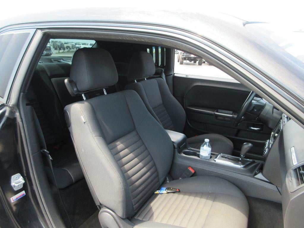 2011 Dodge Challenger Base