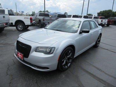 2023 Chrysler 300 Touring