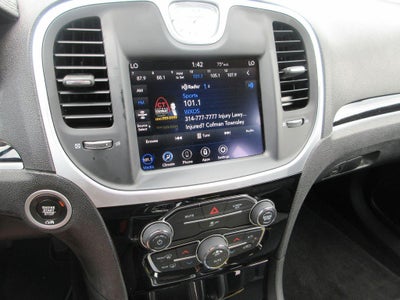 2023 Chrysler 300 Touring