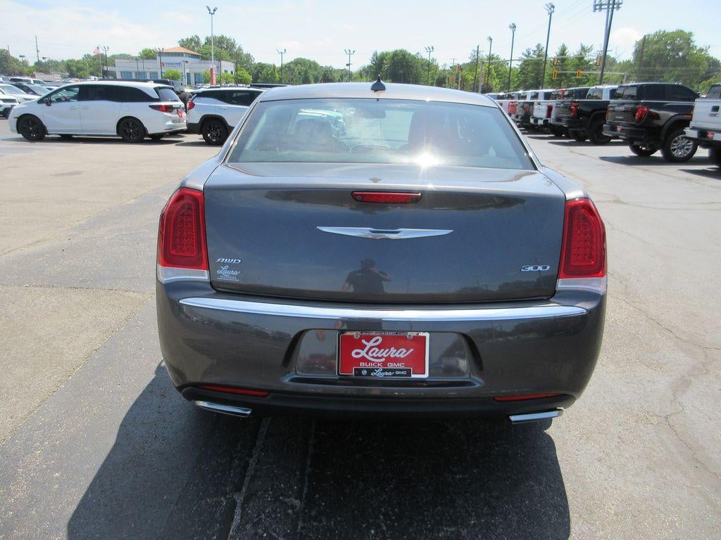 2016 Chrysler 300 Anniversary Edition