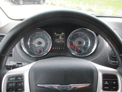2016 Chrysler Town & Country Touring