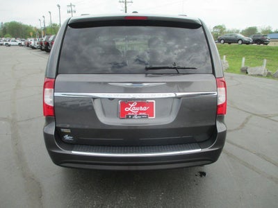 2016 Chrysler Town & Country Touring