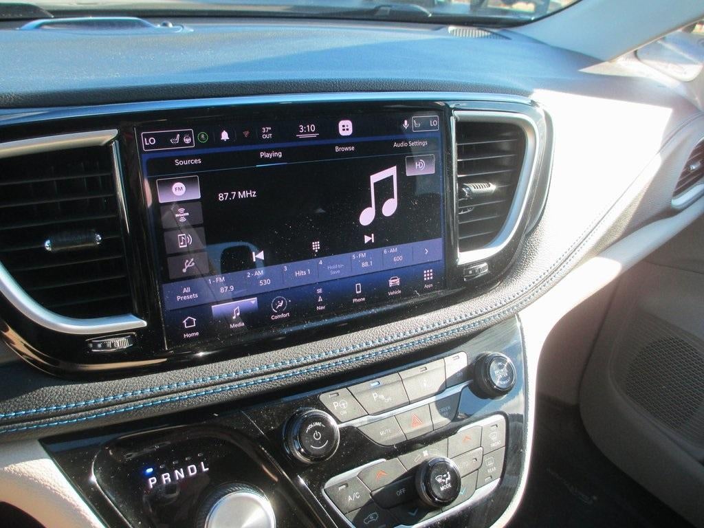 2021 Chrysler Pacifica Hybrid Touring L