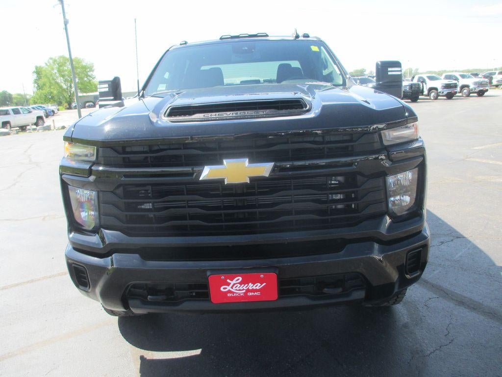 2024 Chevrolet Silverado 2500 HD Custom