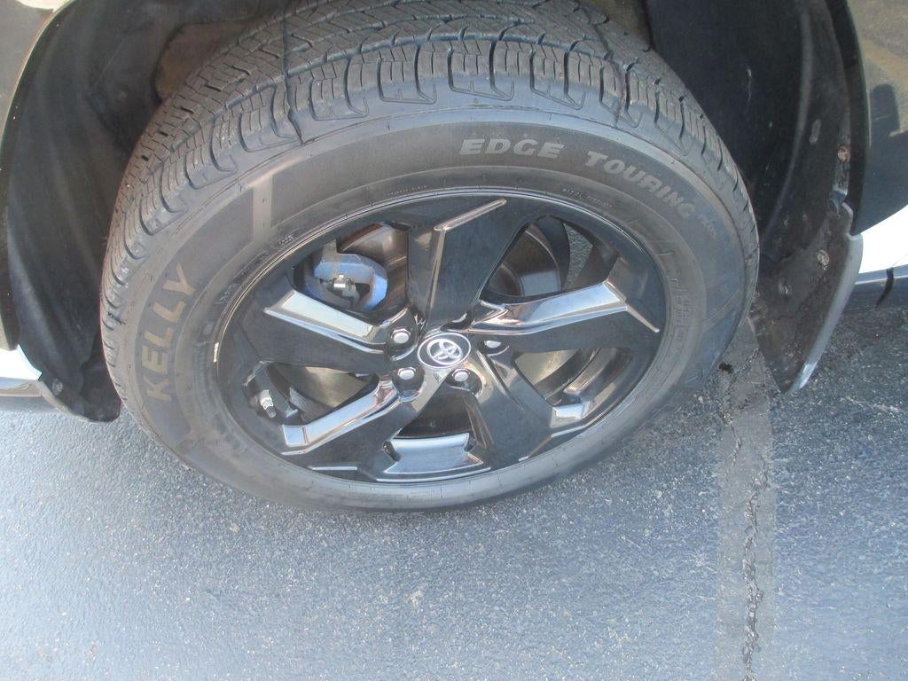 2019 Toyota RAV4 Hybrid XSE