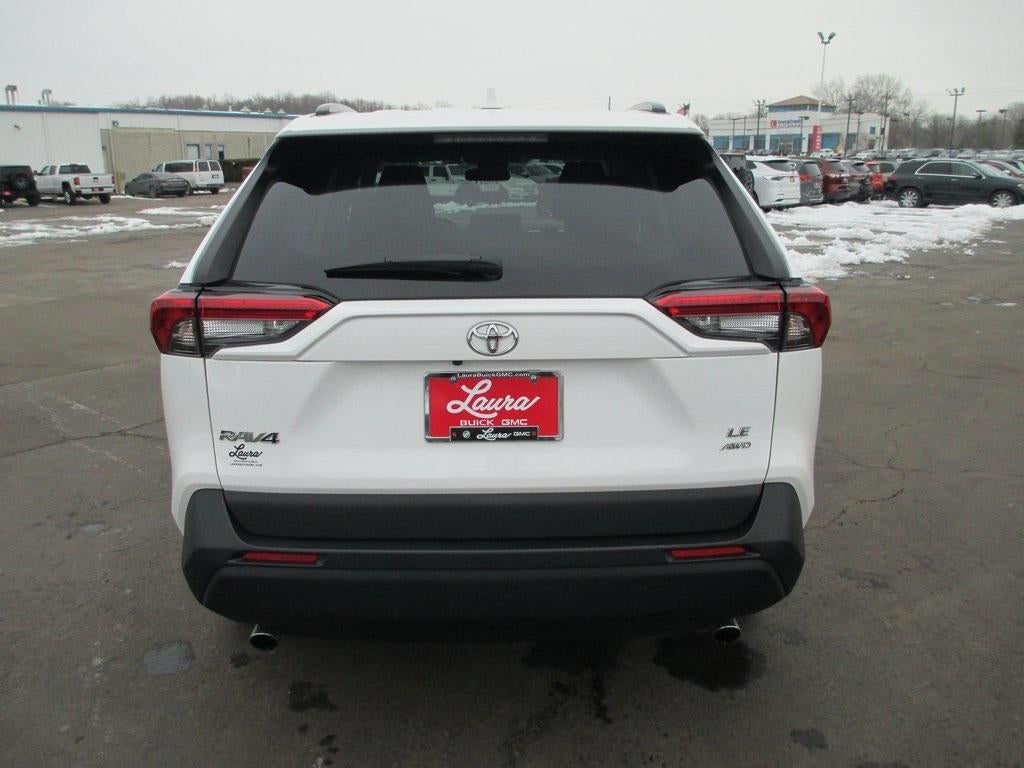 2021 Toyota RAV4 LE