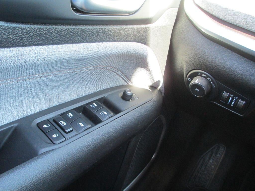2023 Jeep Compass Latitude Lux FWD