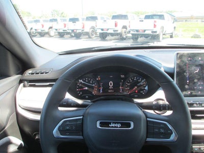 2023 Jeep Compass Latitude Lux FWD