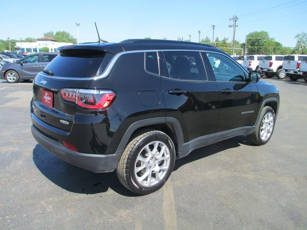 2023 Jeep Compass Latitude Lux FWD