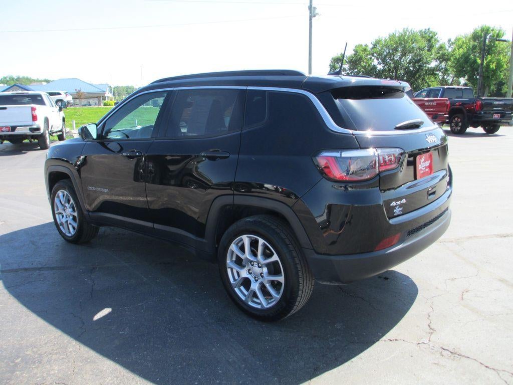 2023 Jeep Compass Latitude Lux FWD