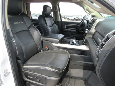 2020 RAM 3500 Laramie Crew Cab 4x4 6'4" Box
