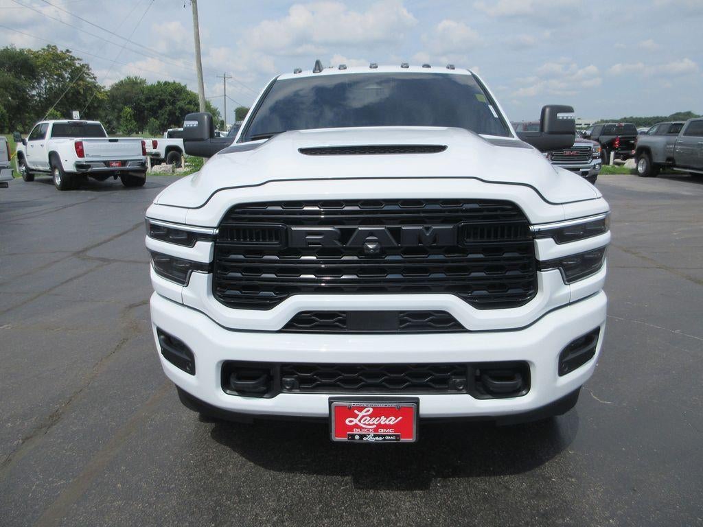 2026 RAM 3500 Limited Crew Cab 4x4 8' Box