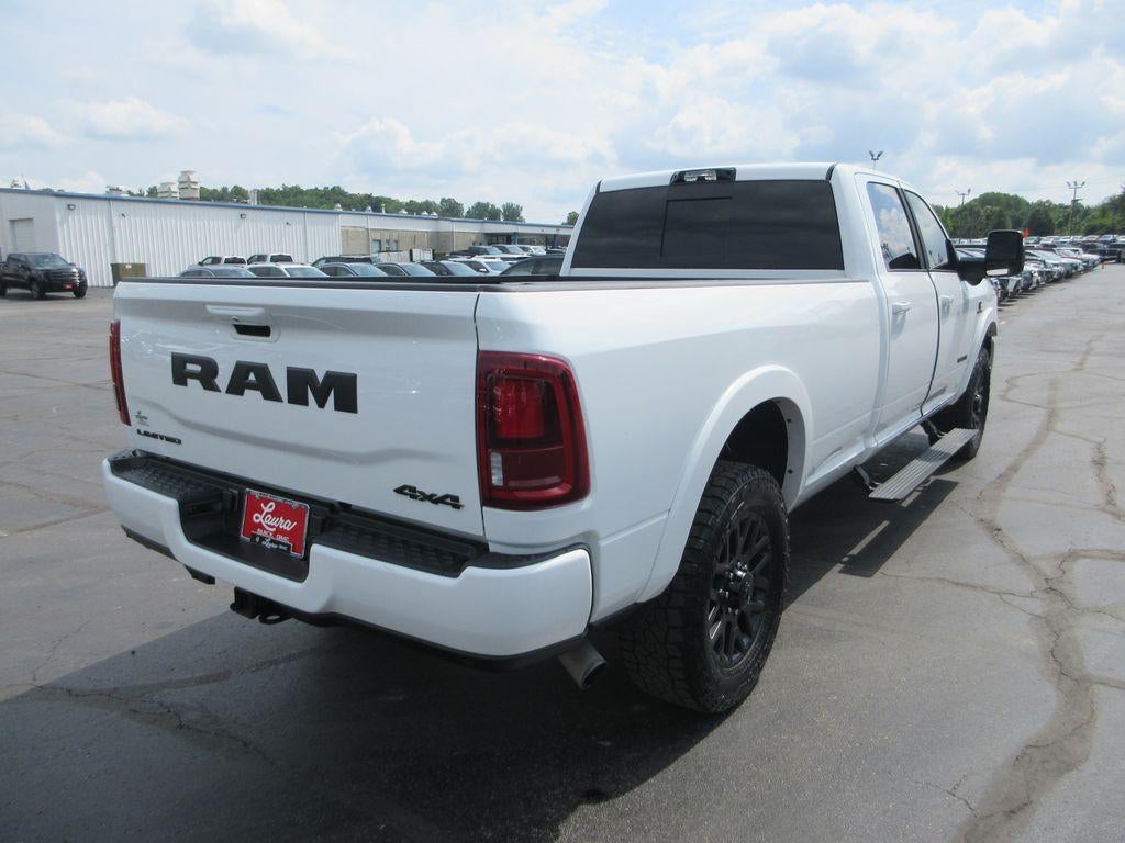2026 RAM 3500 Limited Crew Cab 4x4 8' Box