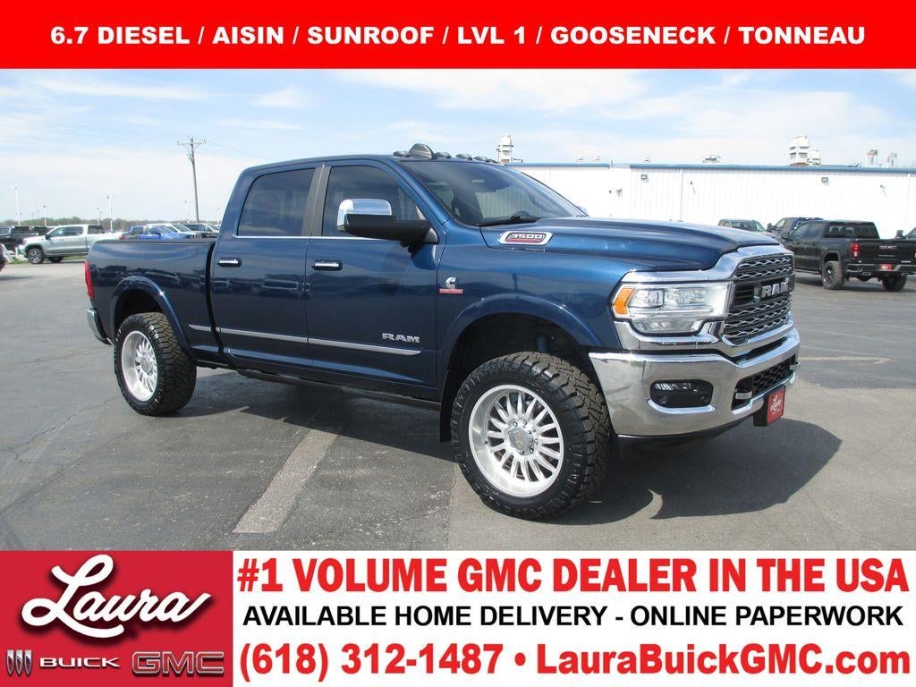 2022 RAM 3500 Limited 4X4 Crew Cab SWB's photo
