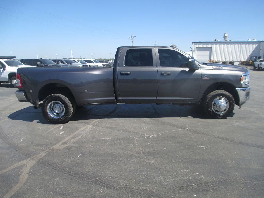 2024 RAM 3500 Tradesman Crew Cab 4x4 8' Box
