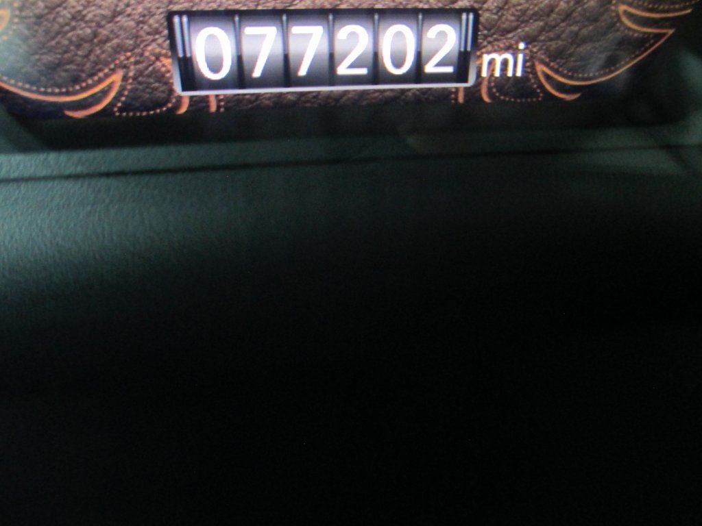 2022 RAM 3500 Laramie Crew Cab 4x4 8' Box