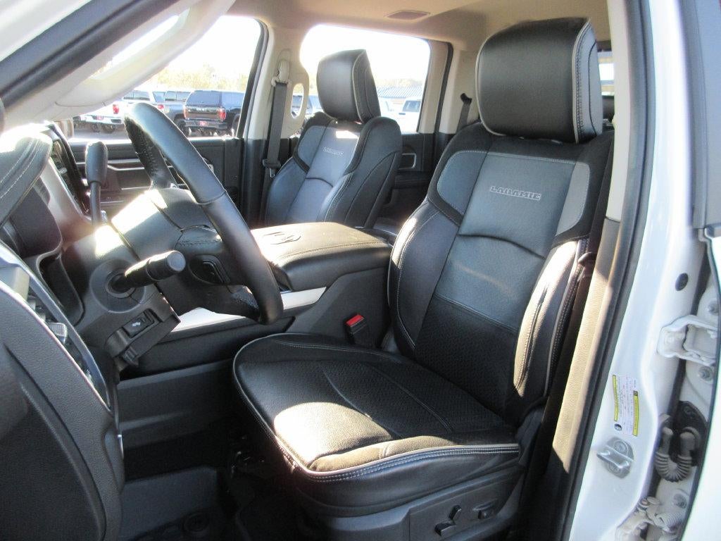 2024 RAM 3500 Laramie Crew Cab 4x4 8' Box