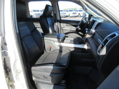 2024 RAM 3500 Laramie Crew Cab 4x4 8' Box