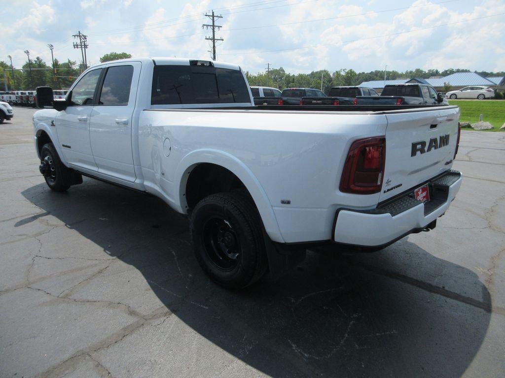 2025 RAM 3500 Limited Crew Cab 4x4 8' Box