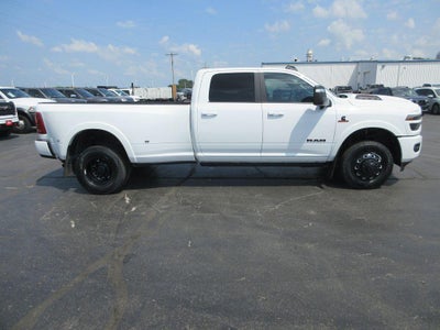 2025 RAM 3500 Limited Crew Cab 4x4 8' Box