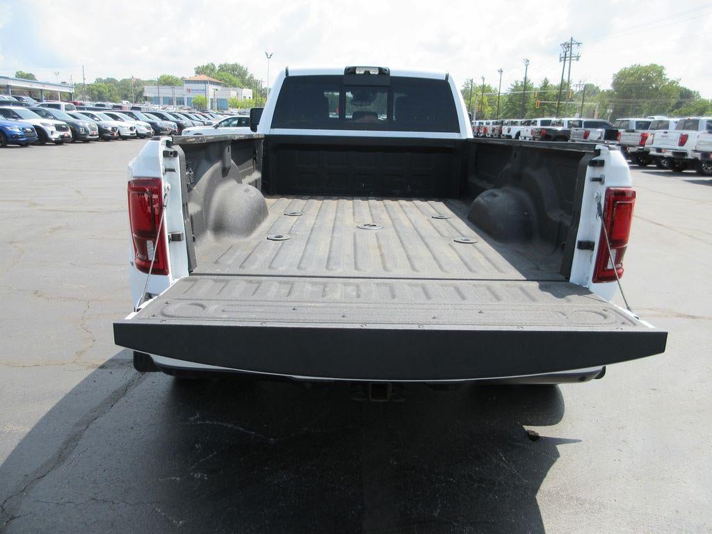 2025 RAM 3500 Limited Crew Cab 4x4 8' Box