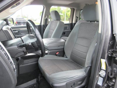 2017 RAM 1500 Big Horn Crew Cab 4x4 5'7" Box
