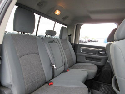 2017 RAM 1500 Big Horn Crew Cab 4x4 5'7" Box