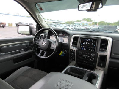 2017 RAM 1500 Big Horn Crew Cab 4x4 5'7" Box