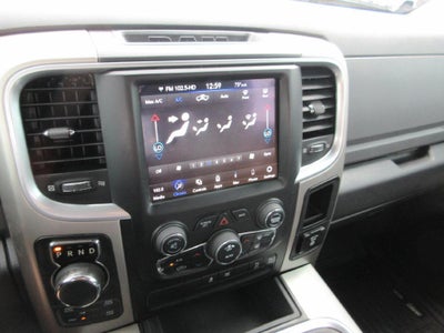 2017 RAM 1500 Big Horn Crew Cab 4x4 5'7" Box