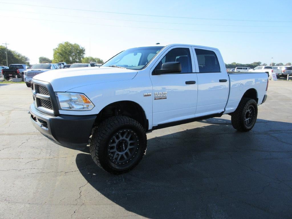 2017 RAM 2500 Tradesman Crew Cab 4x4 6'4" Box