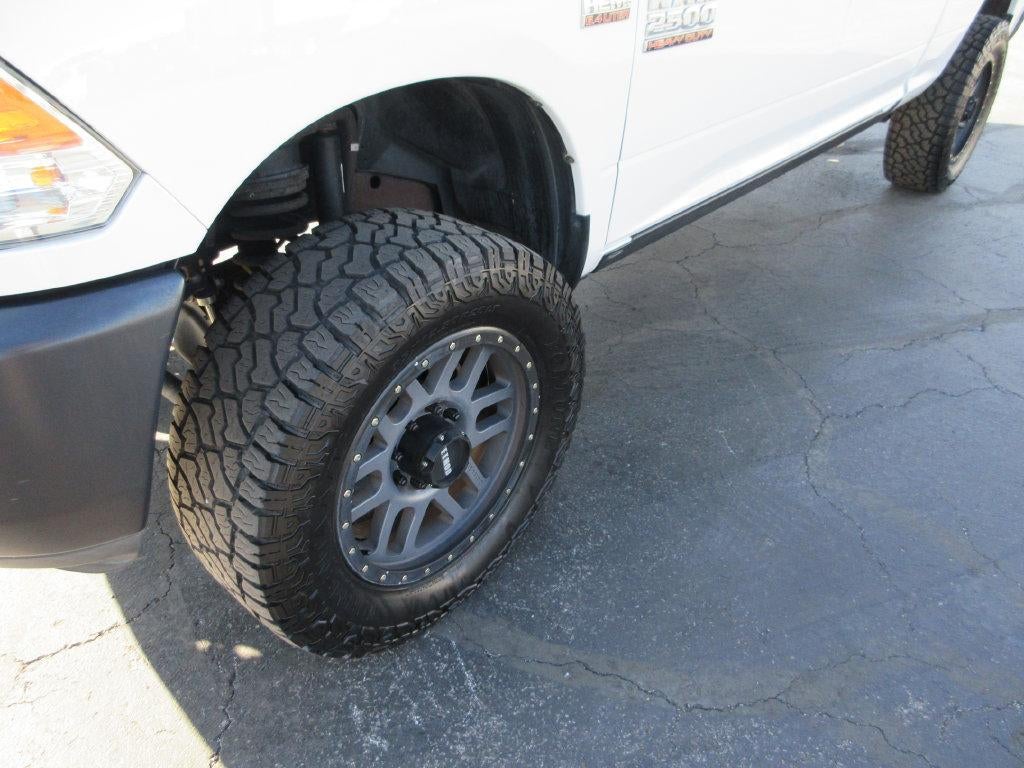 2017 RAM 2500 Tradesman Crew Cab 4x4 6'4" Box