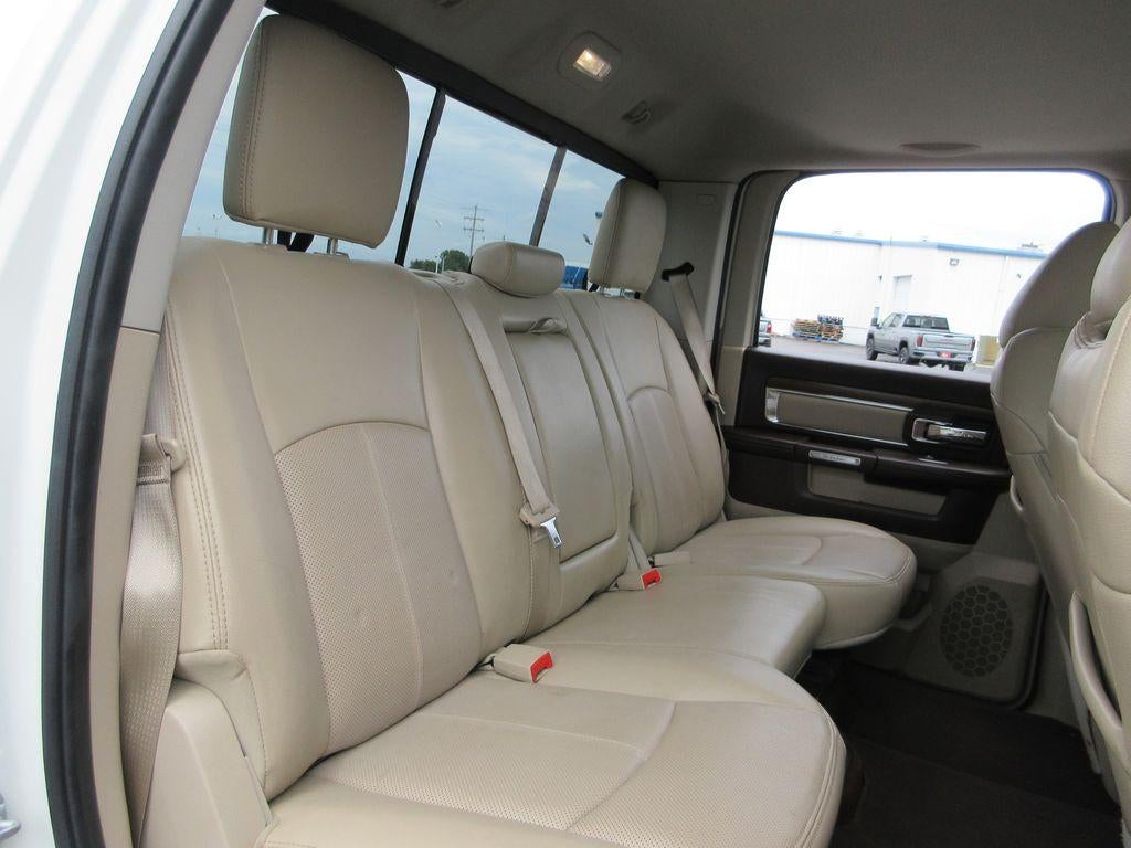 2018 RAM 2500 Laramie Crew Cab 4x4 6'4" Box