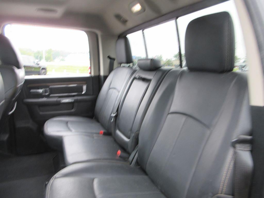 2018 RAM 2500 Laramie Crew Cab 4x4 6'4" Box