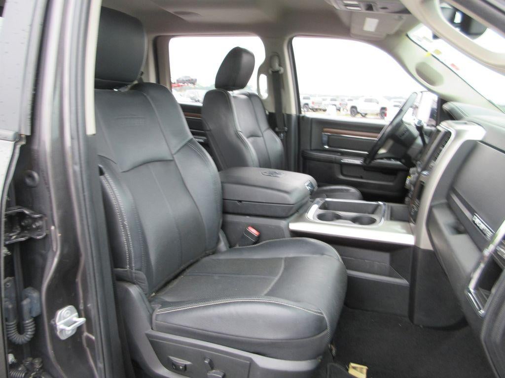 2018 RAM 2500 Laramie Crew Cab 4x4 6'4" Box
