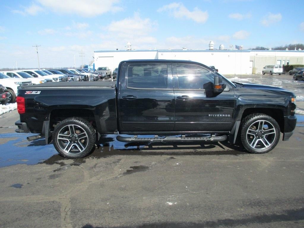 Used 2016 Chevrolet Silverado 1500 LT with VIN 3GCUKREC2GG335091 for sale in Collinsville, IL