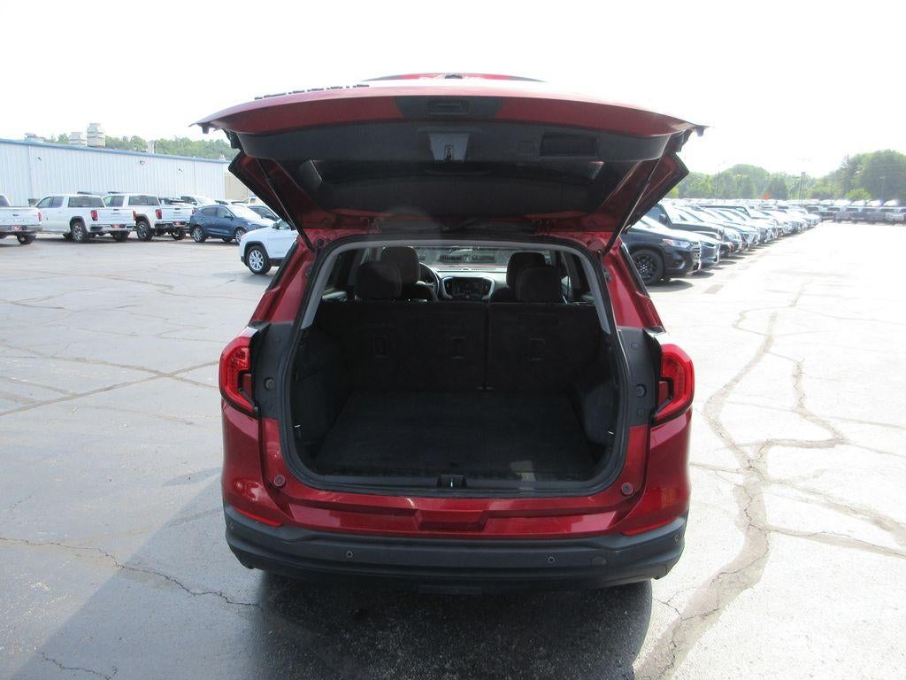 2022 GMC Terrain SLE