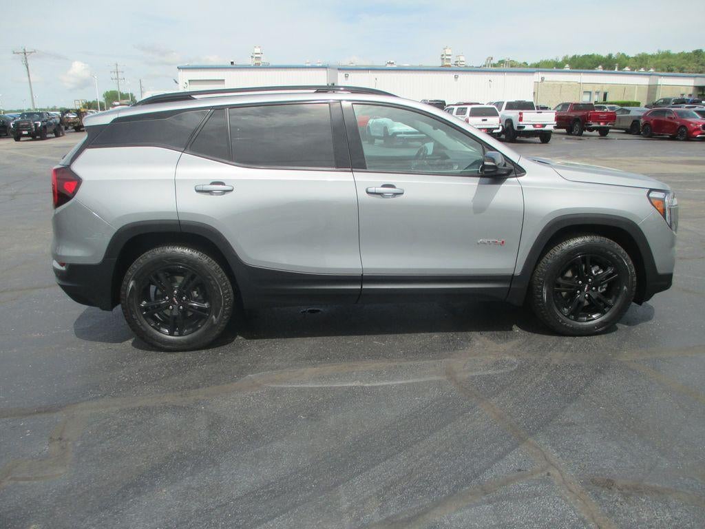 2023 GMC Terrain AT4